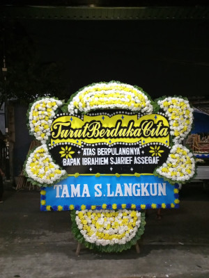 Papan Bunga Duka di Jati Padang